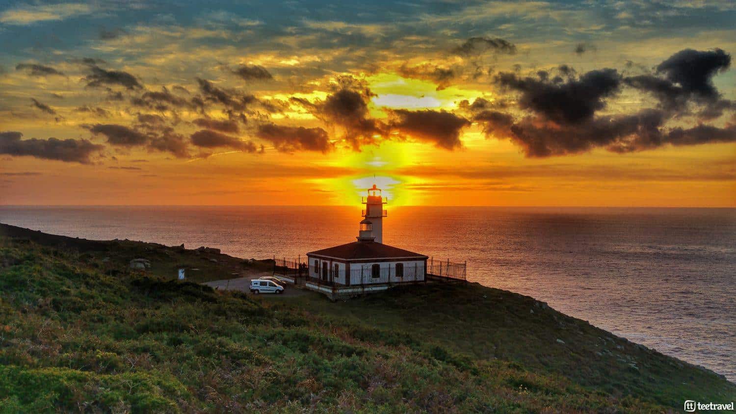 Camiño Dos Faros: Historia De Faro En Faro - Costa Da Morte